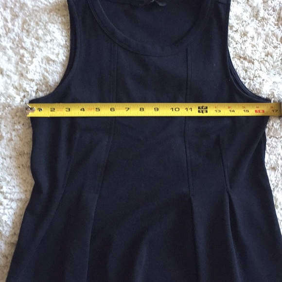 Banana Republic Factory Pendulum Top - Picture 5 of 5
